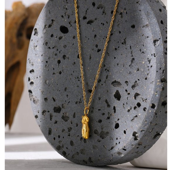 ^NEW 18K Gold Plated Female Woman Figure Pendant Necklace - Picture 6 of 7